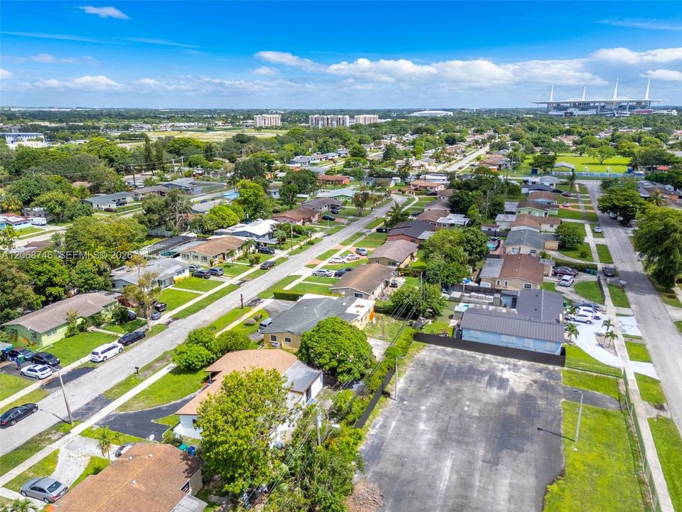 For Sale: $665,000 (3 beds, 3 baths, 1965 Square Feet)