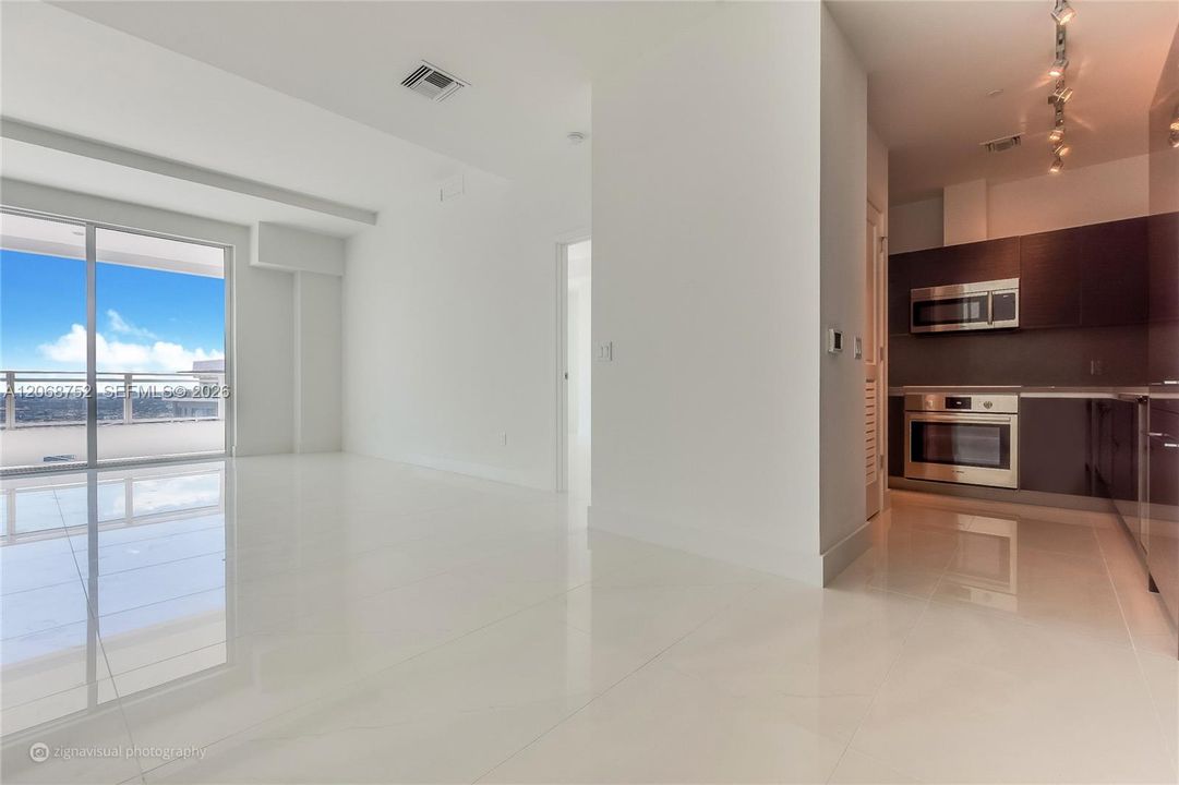 For Rent: $18,500 (0 beds, 0 baths, 3113 Square Feet)