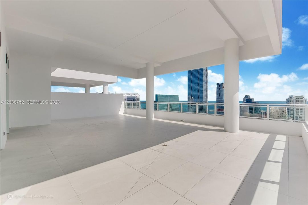 For Rent: $18,500 (0 beds, 0 baths, 3113 Square Feet)