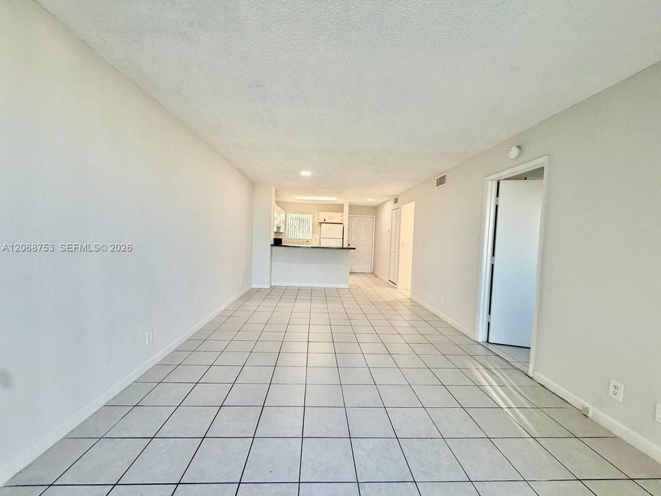 For Rent: $1,890 (2 beds, 2 baths, 832 Square Feet)