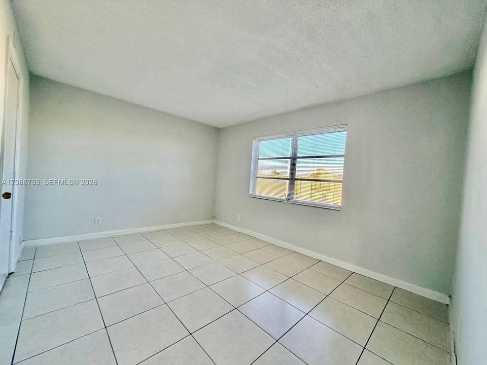 For Rent: $1,890 (2 beds, 2 baths, 832 Square Feet)