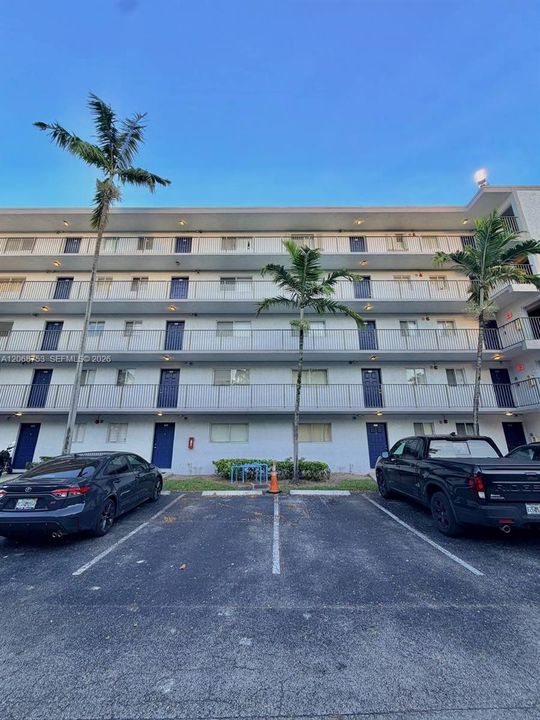 For Rent: $1,890 (2 beds, 2 baths, 832 Square Feet)