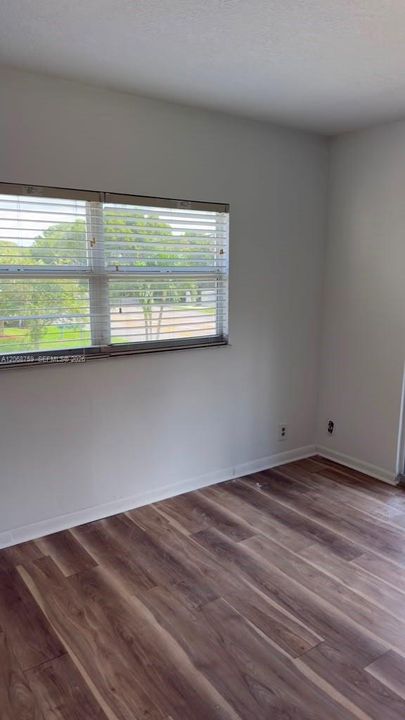 For Rent: $1,450 (1 beds, 1 baths, 610 Square Feet)