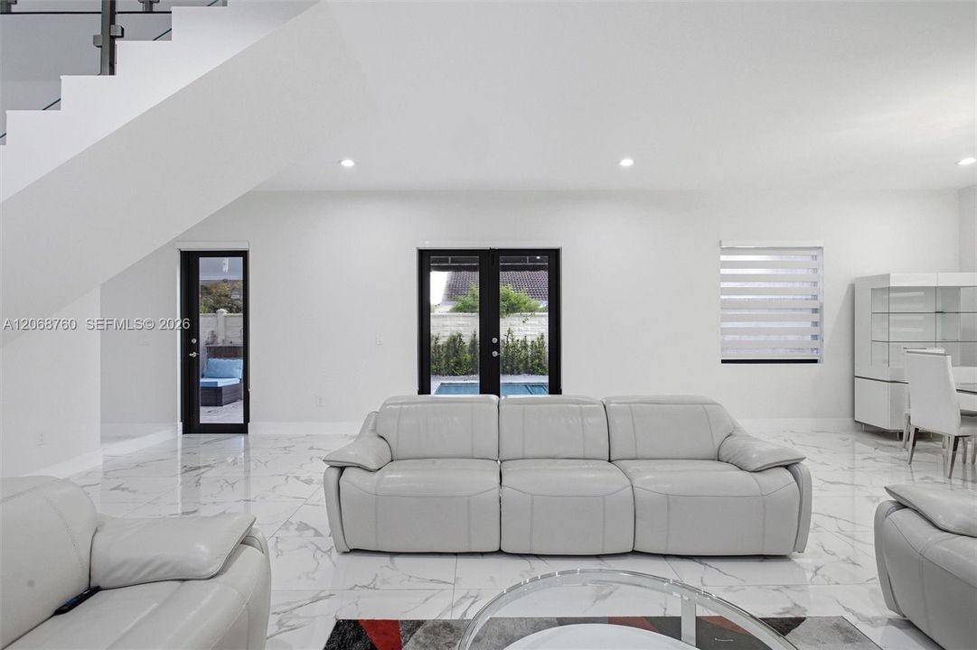 For Sale: $1,549,900 (5 beds, 4 baths, 3342 Square Feet)