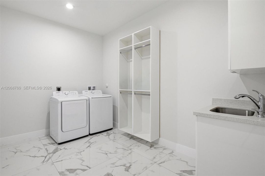 For Sale: $1,549,900 (5 beds, 4 baths, 3342 Square Feet)