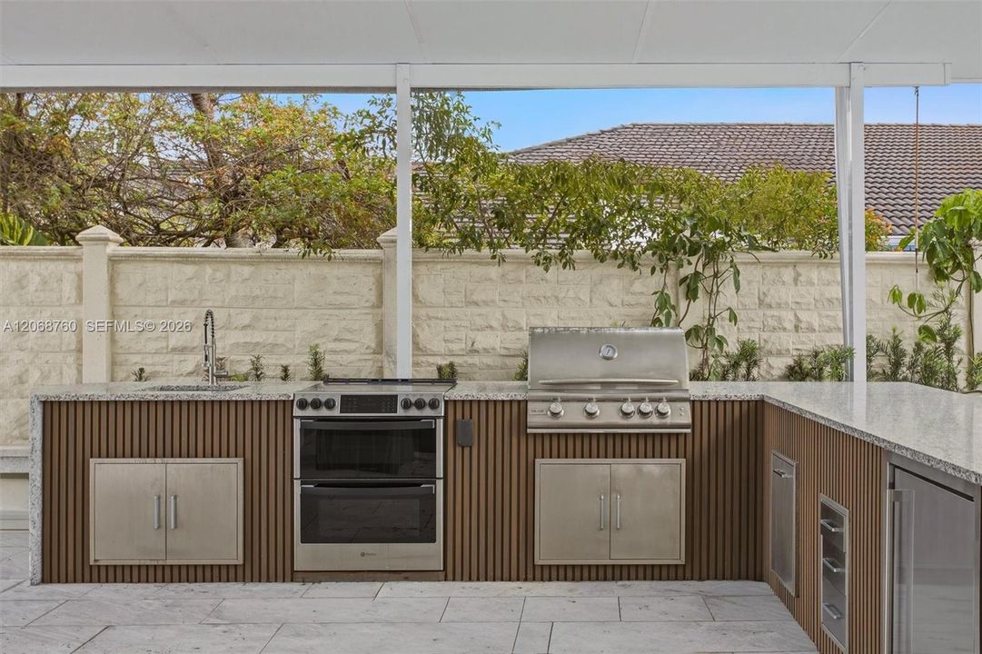 For Sale: $1,549,900 (5 beds, 4 baths, 3342 Square Feet)