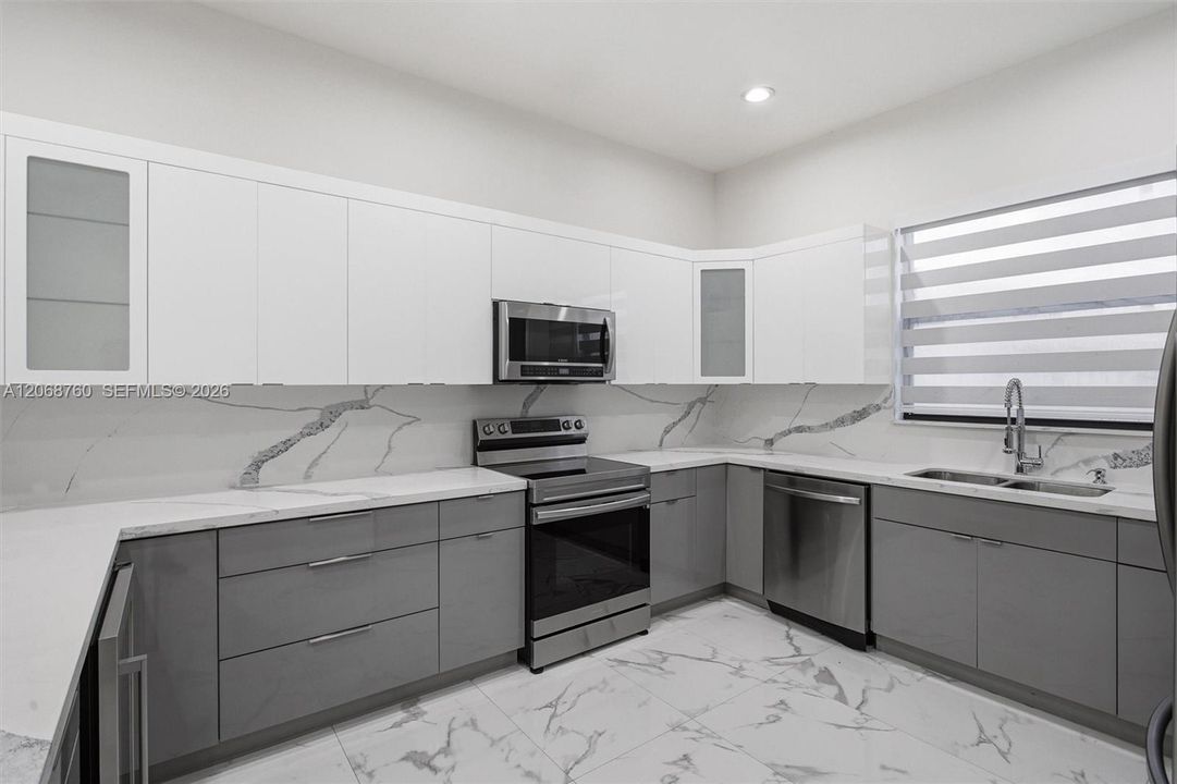 For Sale: $1,549,900 (5 beds, 4 baths, 3342 Square Feet)