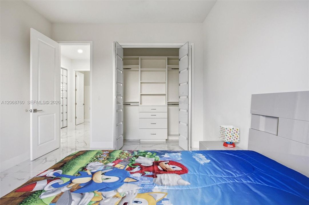 For Sale: $1,549,900 (5 beds, 4 baths, 3342 Square Feet)