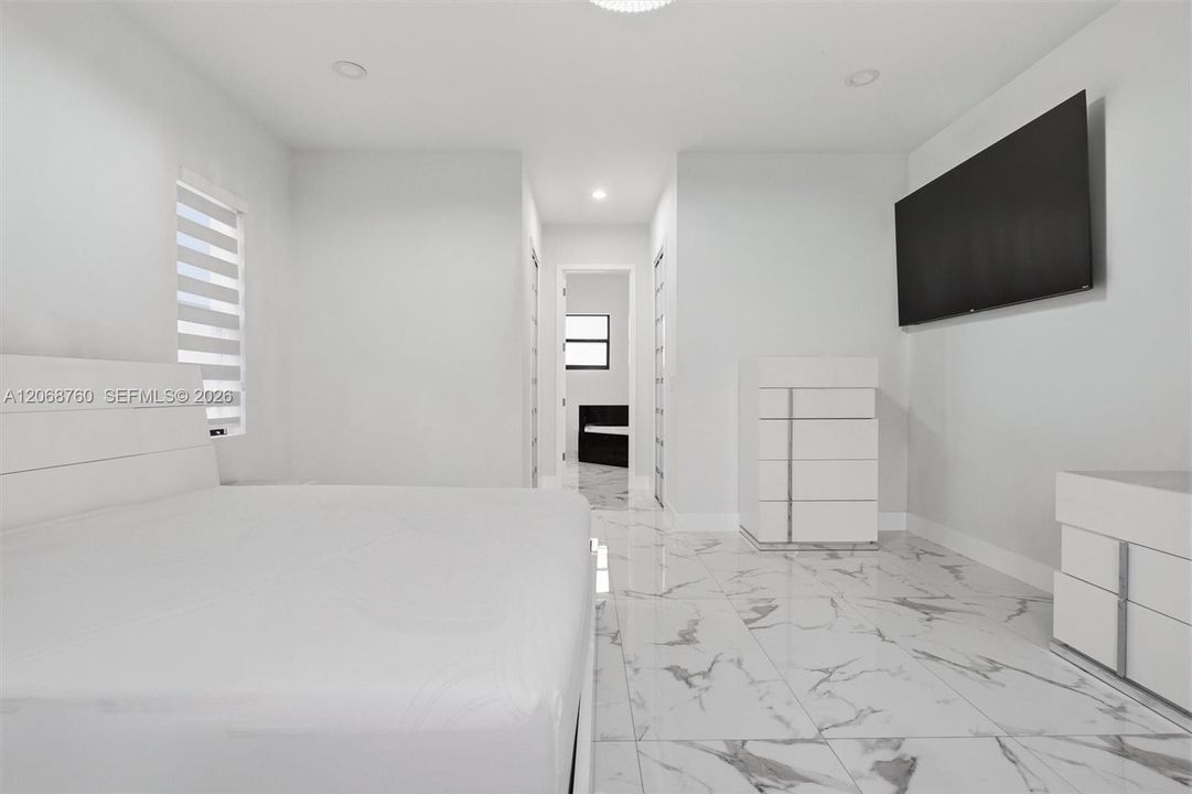 For Sale: $1,549,900 (5 beds, 4 baths, 3342 Square Feet)