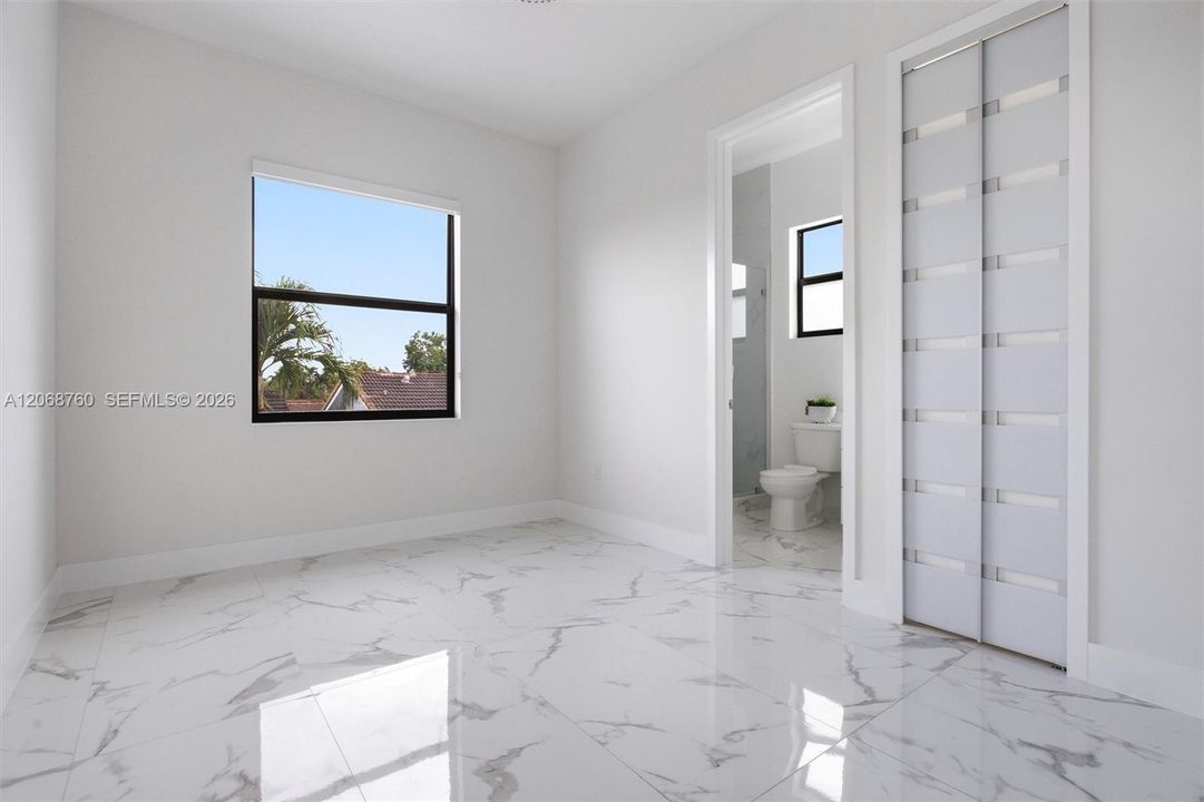 For Sale: $1,549,900 (5 beds, 4 baths, 3342 Square Feet)