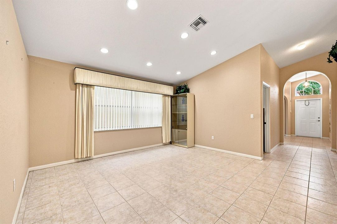 9-web-or-mls-6778-columbia-ave