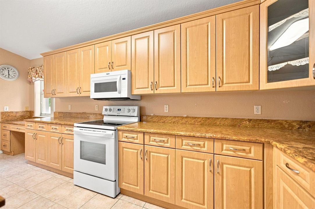 12-web-or-mls-6778-columbia-ave