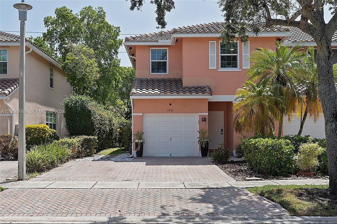 For Sale: $475,000 (4 beds, 3 baths, 1848 Square Feet)