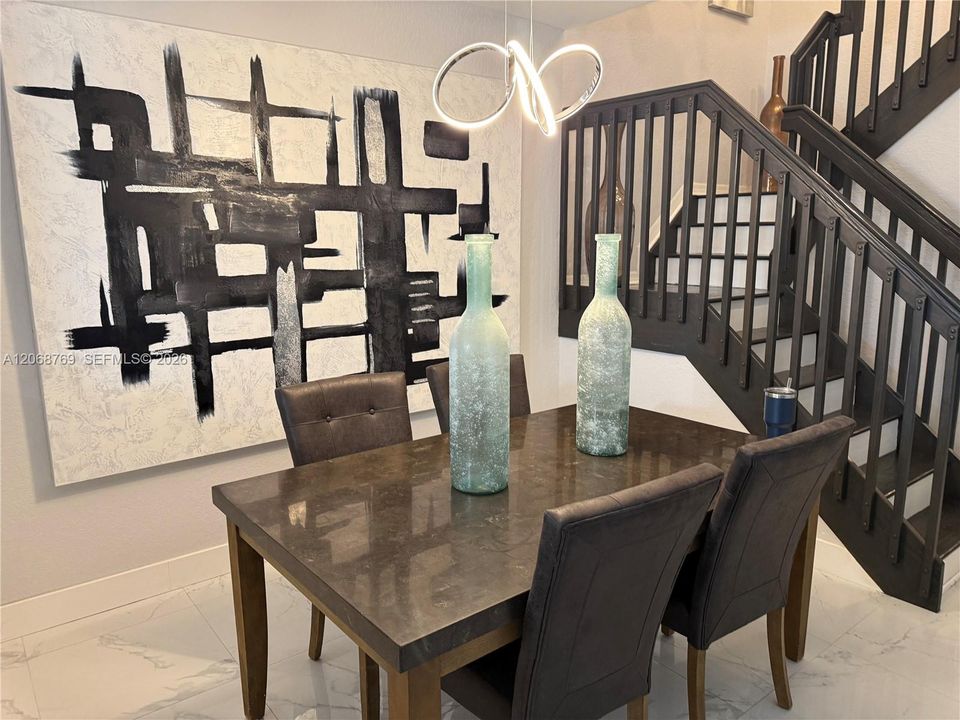 For Sale: $475,000 (4 beds, 3 baths, 1848 Square Feet)