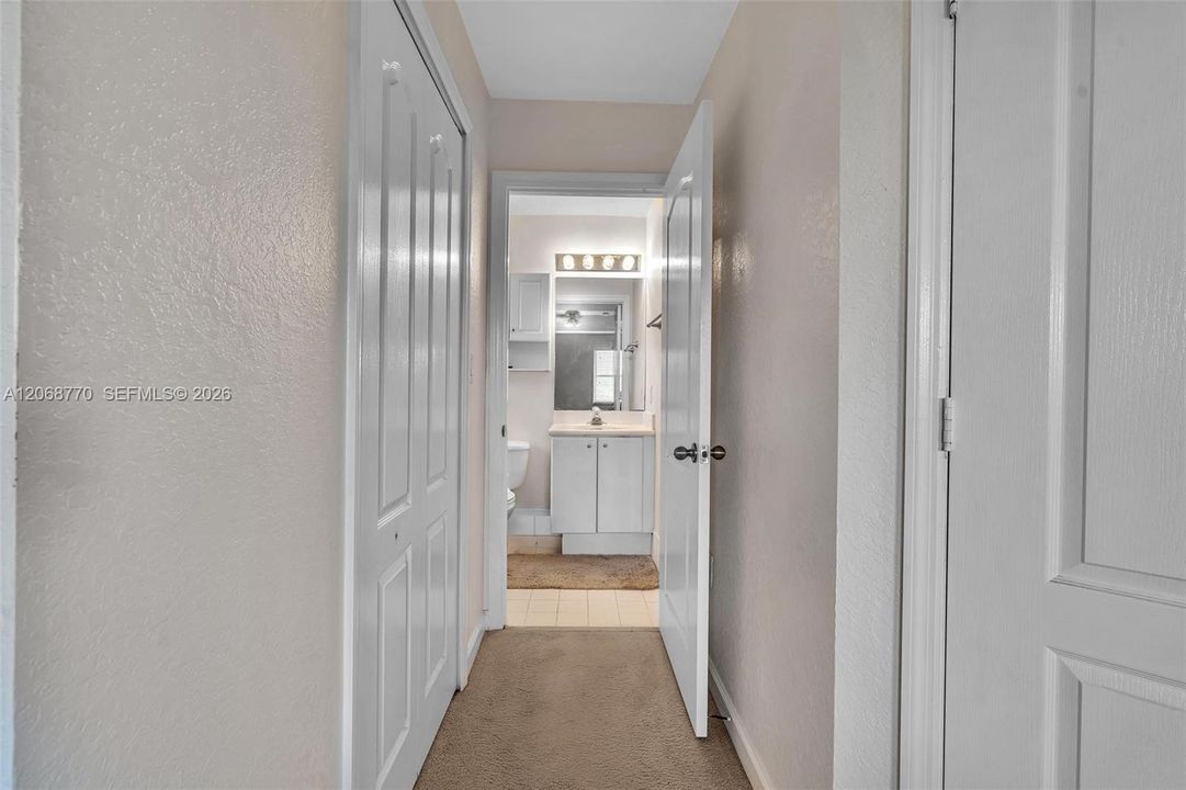 Activo con contrato: $325,000 (2 camas, 2 baños, 1205 Pies cuadrados)