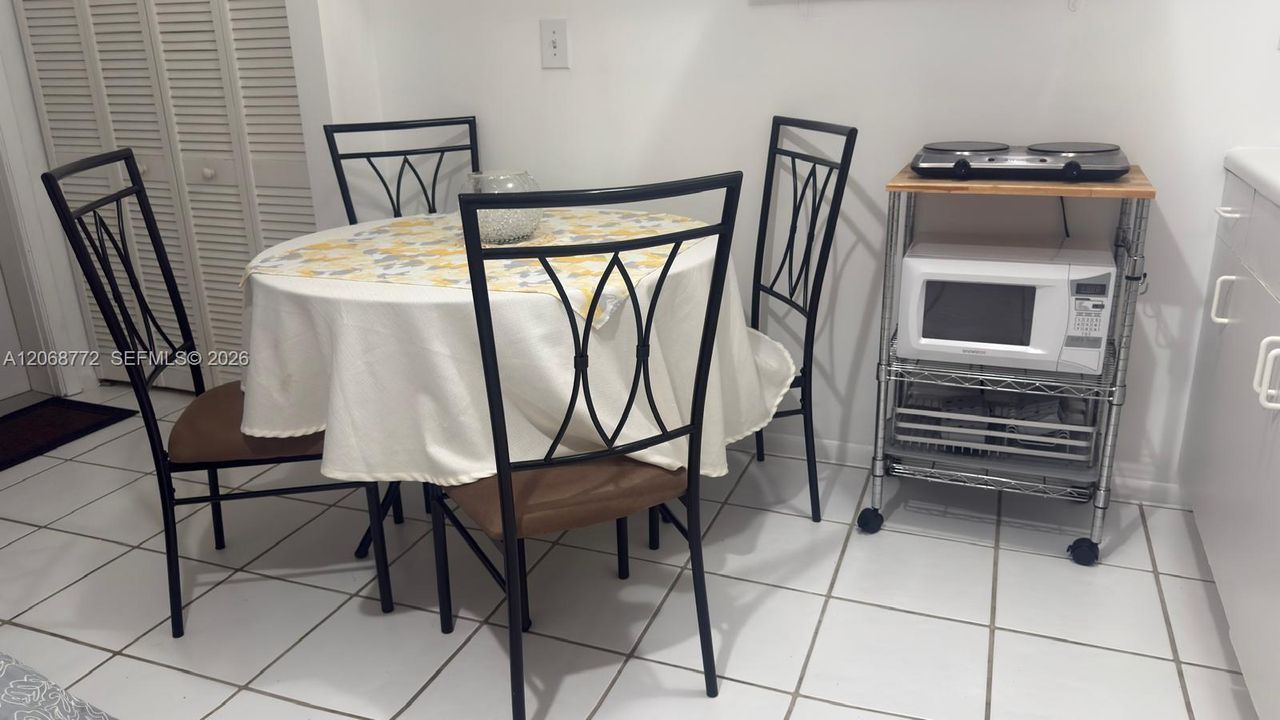 В аренду: $1,500 (1 спален, 1 ванн, 1620 Квадратных фут)
