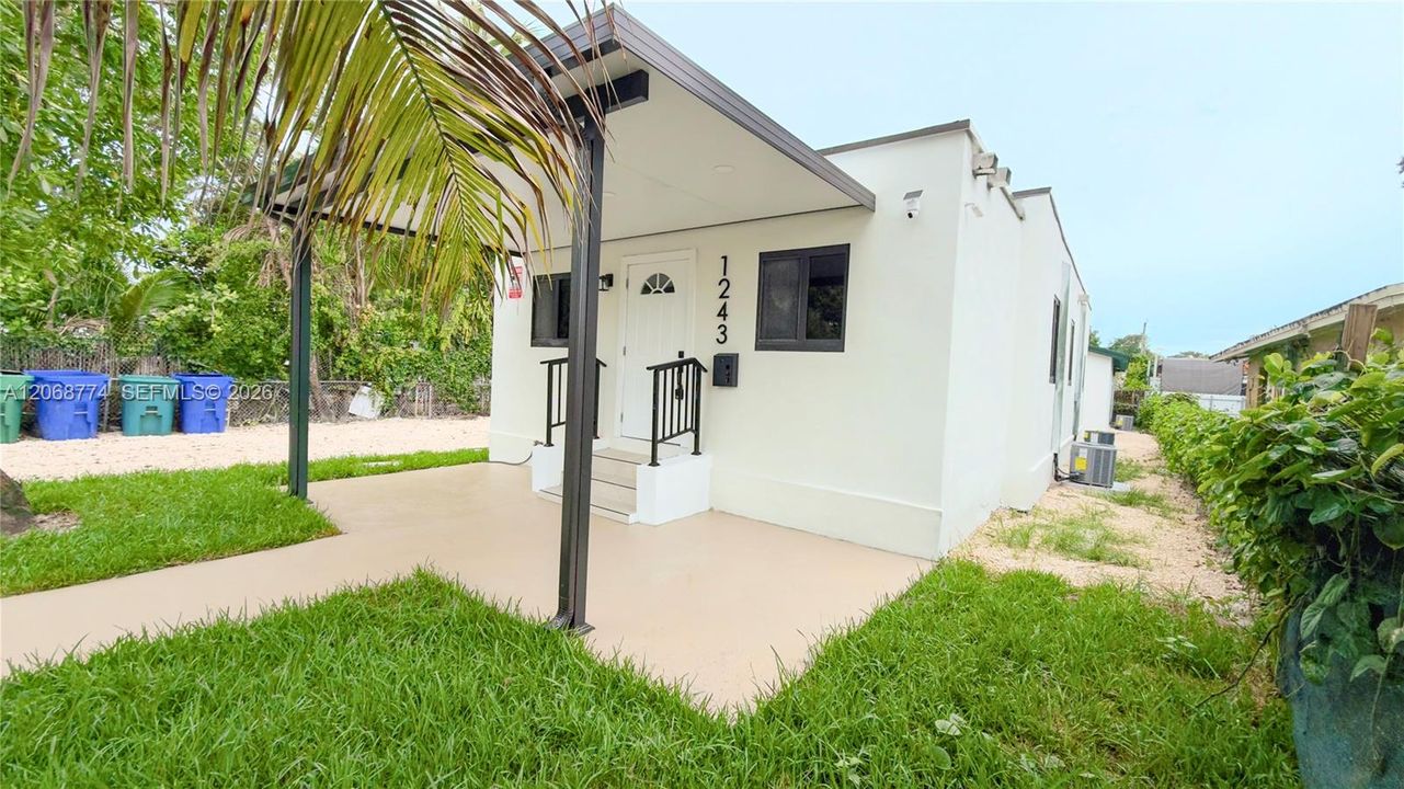 For Sale: $775,000 (0 beds, 0 baths, 1792 Square Feet)