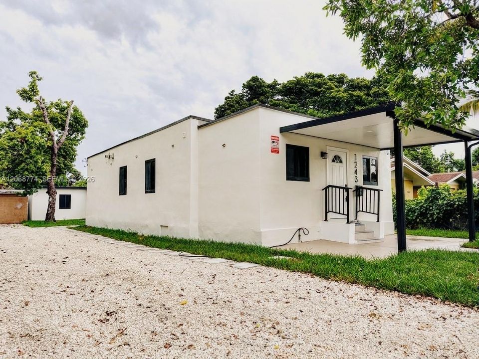 For Sale: $775,000 (0 beds, 0 baths, 1792 Square Feet)