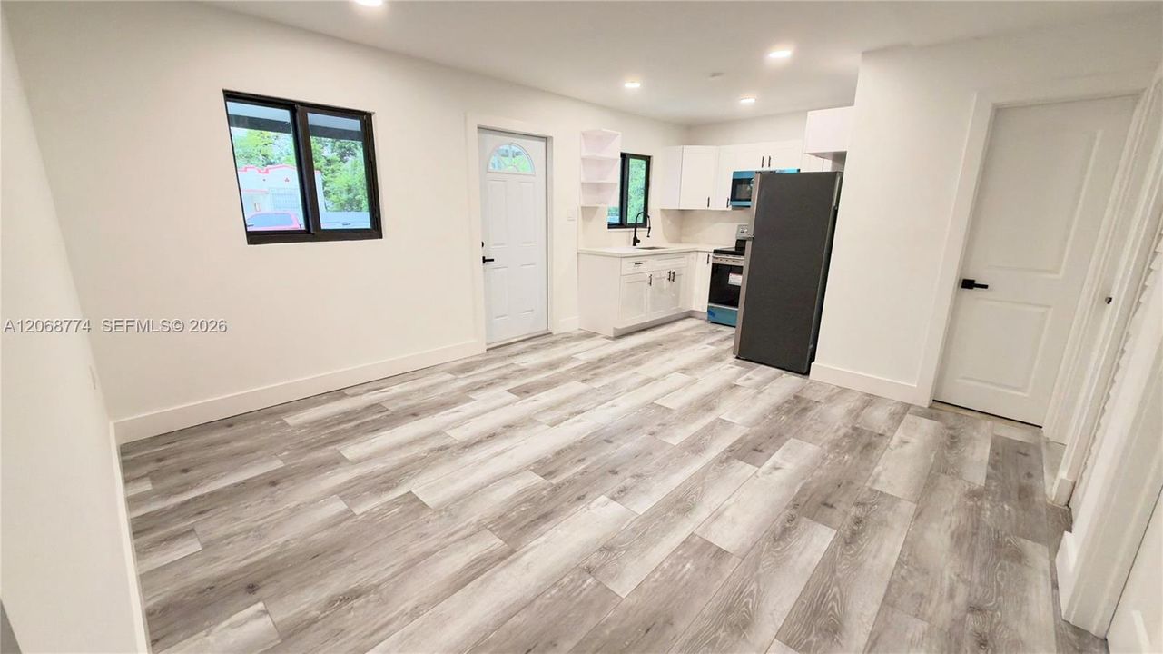 For Sale: $775,000 (0 beds, 0 baths, 1792 Square Feet)