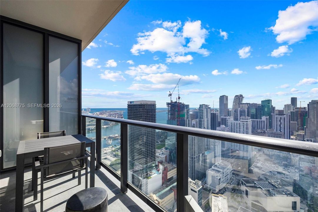 For Sale: $410,000 (0 beds, 1 baths, 367 Square Feet)
