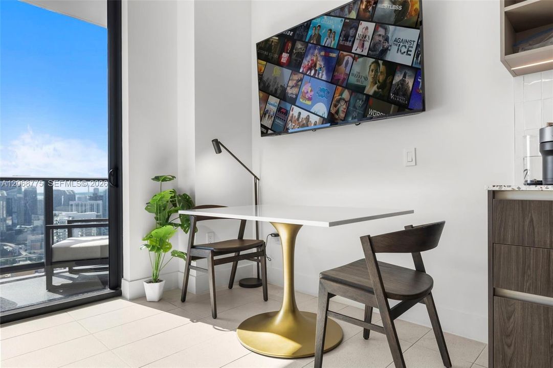 For Sale: $410,000 (0 beds, 1 baths, 367 Square Feet)