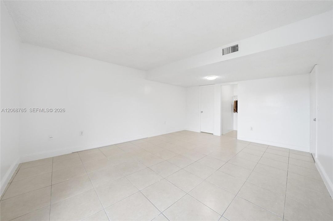 For Sale: $290,000 (2 beds, 2 baths, 1502 Square Feet)