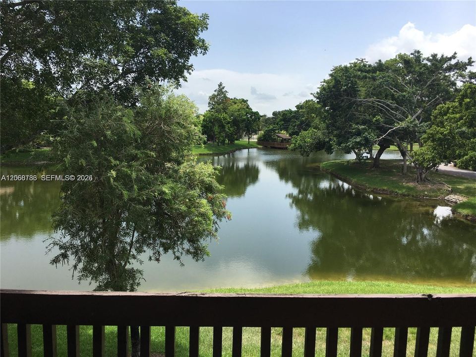 For Rent: $2,800 (2 beds, 2 baths, 1336 Square Feet)