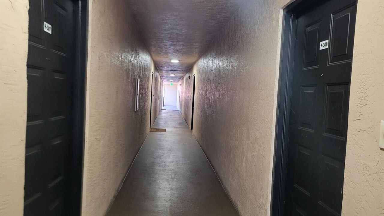 s9