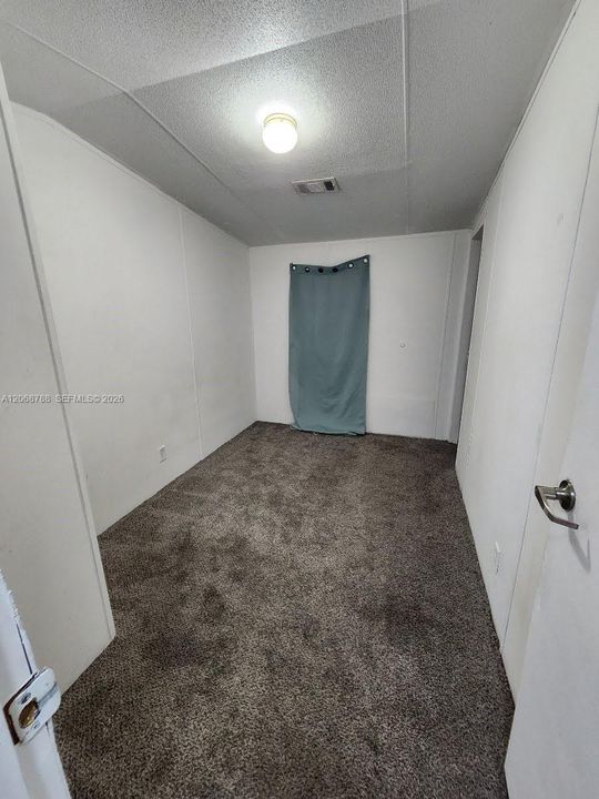 В аренду: $2,500 (4 спален, 2 ванн, 1232 Квадратных фут)