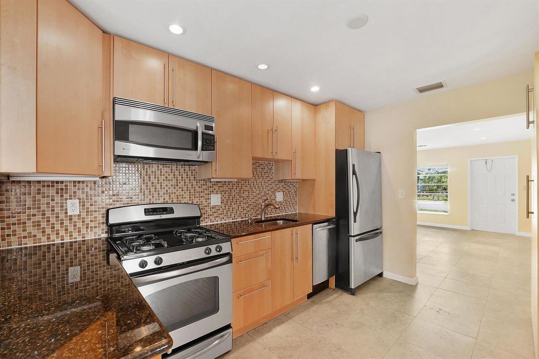 15-5432 NE 4th Terrace_015