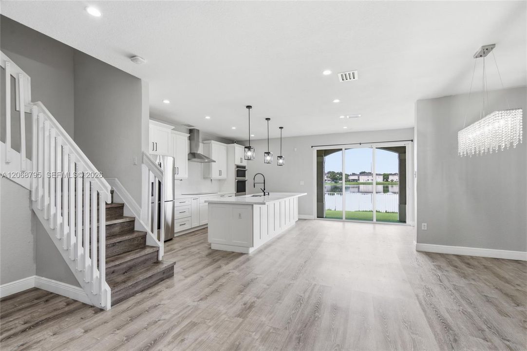 For Rent: $3,500 (3 beds, 2 baths, 1900 Square Feet)