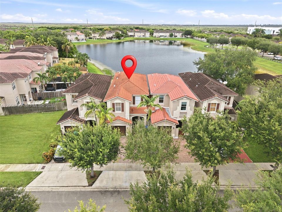 For Rent: $3,500 (3 beds, 2 baths, 1900 Square Feet)