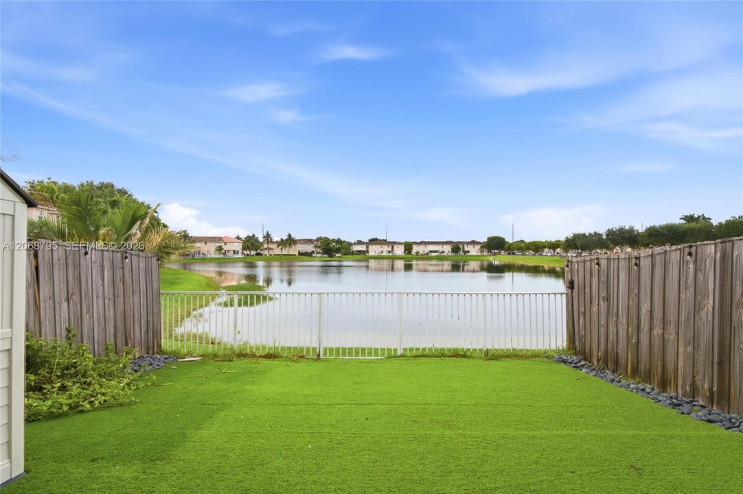 For Rent: $3,500 (3 beds, 2 baths, 1900 Square Feet)