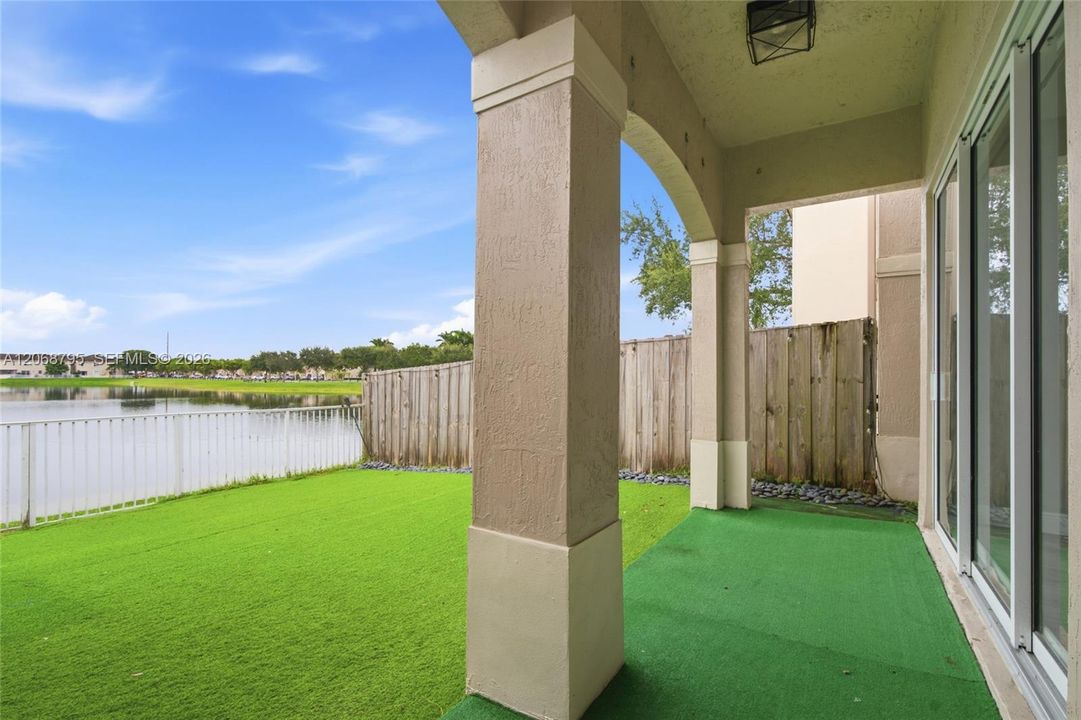 For Rent: $3,500 (3 beds, 2 baths, 1900 Square Feet)