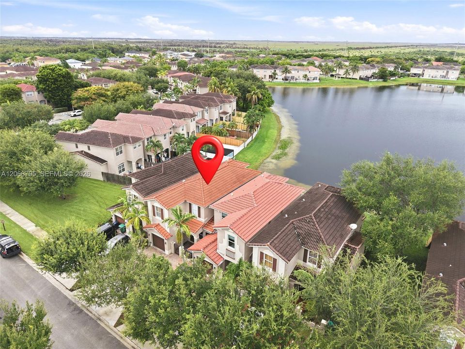 For Rent: $3,500 (3 beds, 2 baths, 1900 Square Feet)