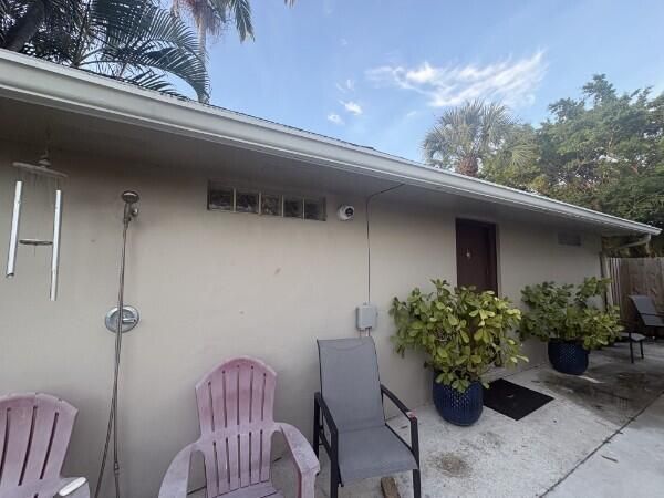 5 Exterior.Front fm N