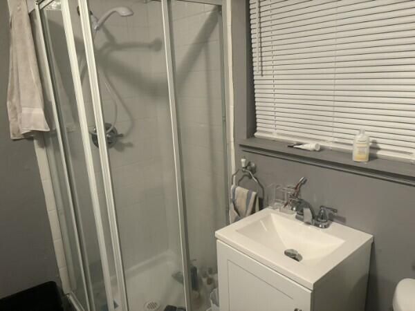 4c Bath Shower