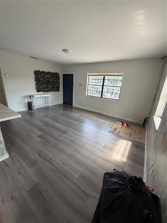 For Sale: $689,000 (3 beds, 2 baths, 1440 Square Feet)