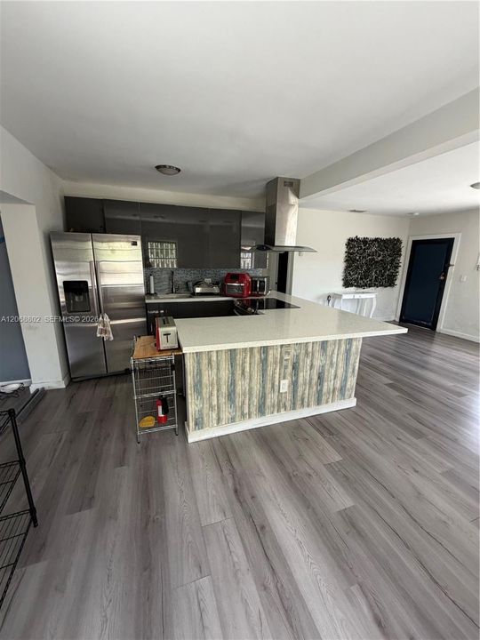 For Sale: $689,000 (3 beds, 2 baths, 1440 Square Feet)