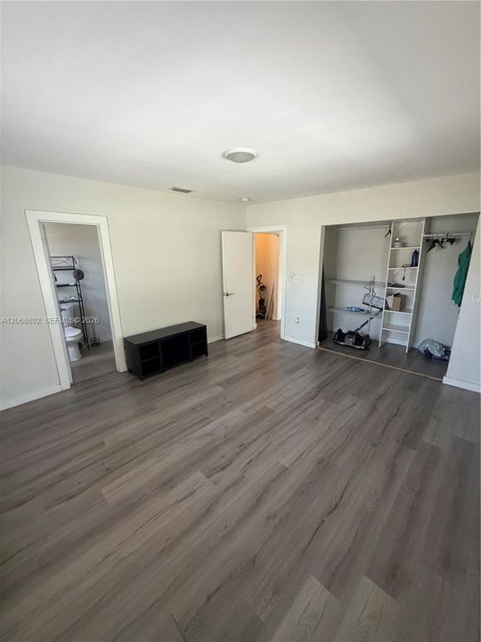 For Sale: $689,000 (3 beds, 2 baths, 1440 Square Feet)