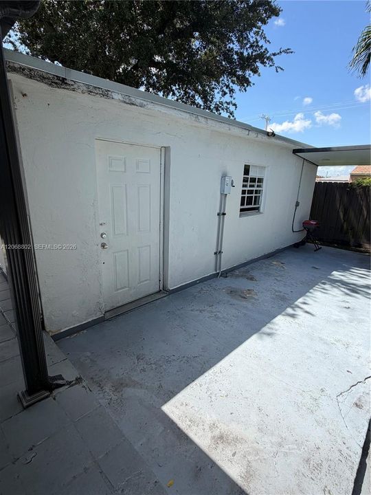 For Sale: $689,000 (3 beds, 2 baths, 1440 Square Feet)