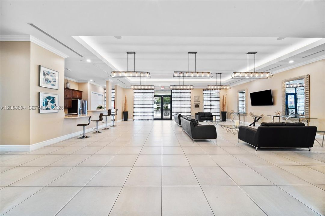 For Sale: $465,000 (2 beds, 2 baths, 1416 Square Feet)