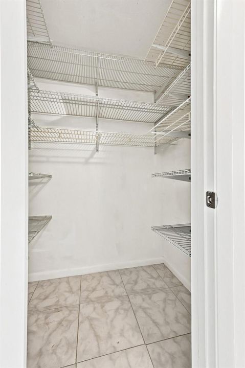 Walk-in Closet