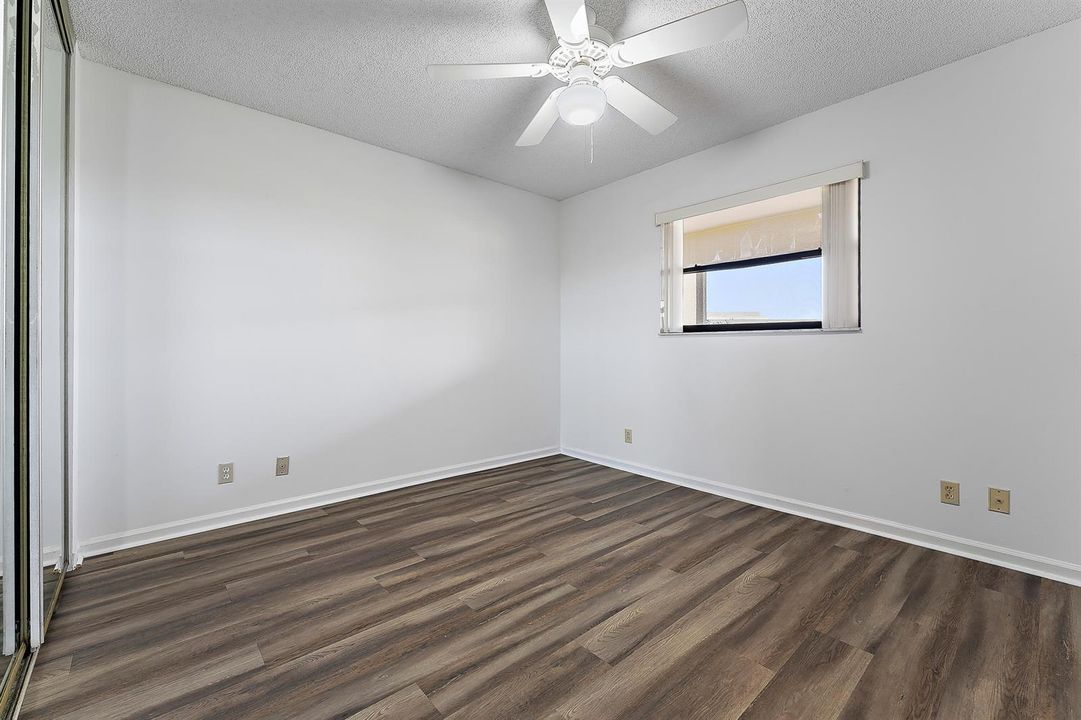 013-700UnoLagoDr-404-NorthPalmBeach-FL-3