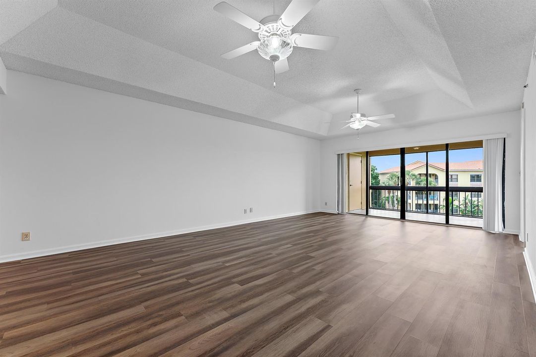 007-700UnoLagoDr-404-NorthPalmBeach-FL-3