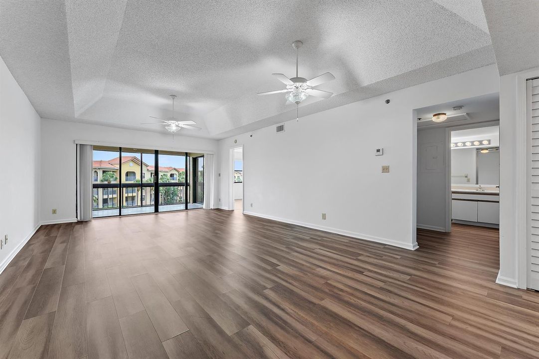 008-700UnoLagoDr-404-NorthPalmBeach-FL-3