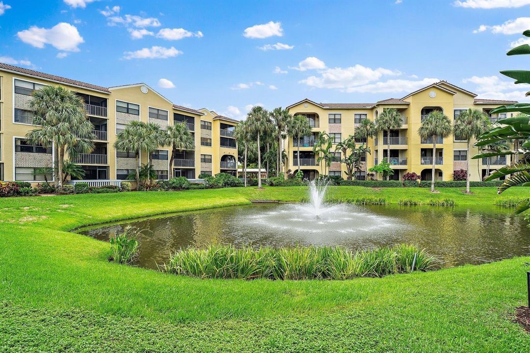 007-700UnoLagoDr304-JunoBeach-FL-SMALL