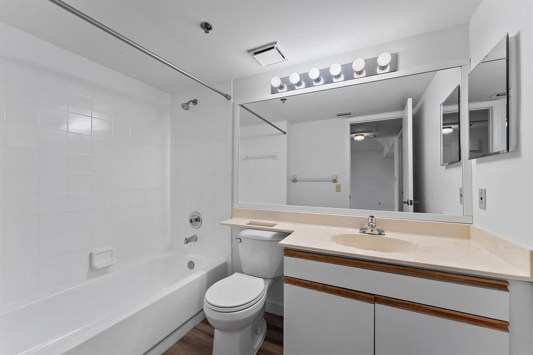 012-700UnoLagoDr-404-NorthPalmBeach-FL-3