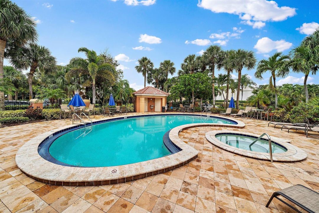 043-700UnoLagoDr304-JunoBeach-FL-SMALL