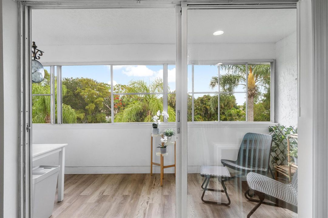 Screened-in Patio